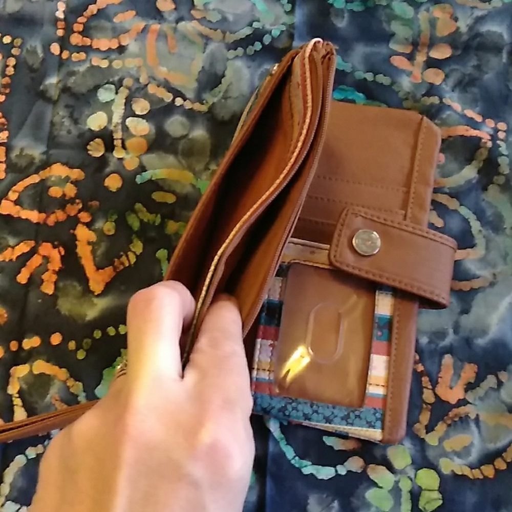 Wallet - Picture 4 of 6